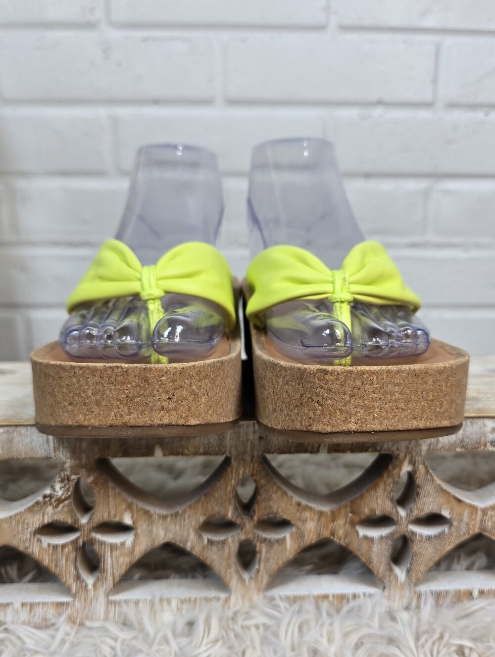 Lucky Brand Neon Yellow Platform Thong Sandals Size 6 - Picture 6 of 9